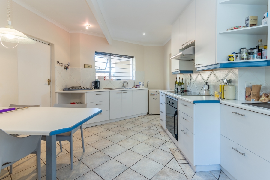 3 Bedroom Property for Sale in Fish Hoek Western Cape